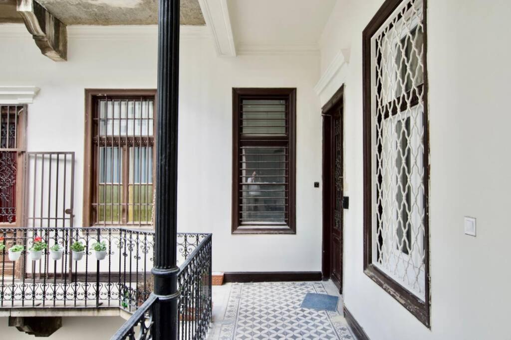 Premium Apartment By Hi5-Vaci Str. 3 Bedroom Budapest Ngoại thất bức ảnh